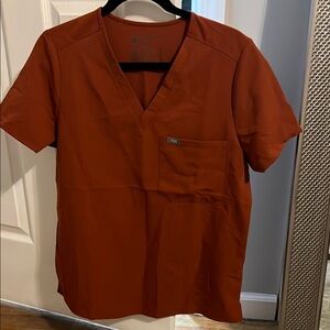 Figs women size medium burnt orange/rust color scrub top